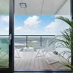 Seaside Park Private Aurora 502 Daire