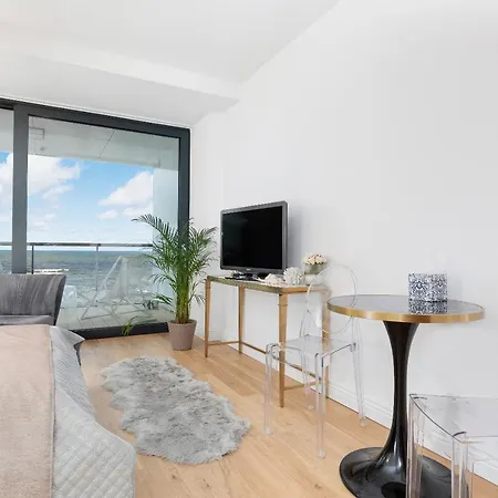 Seaside Park Private Aurora 502